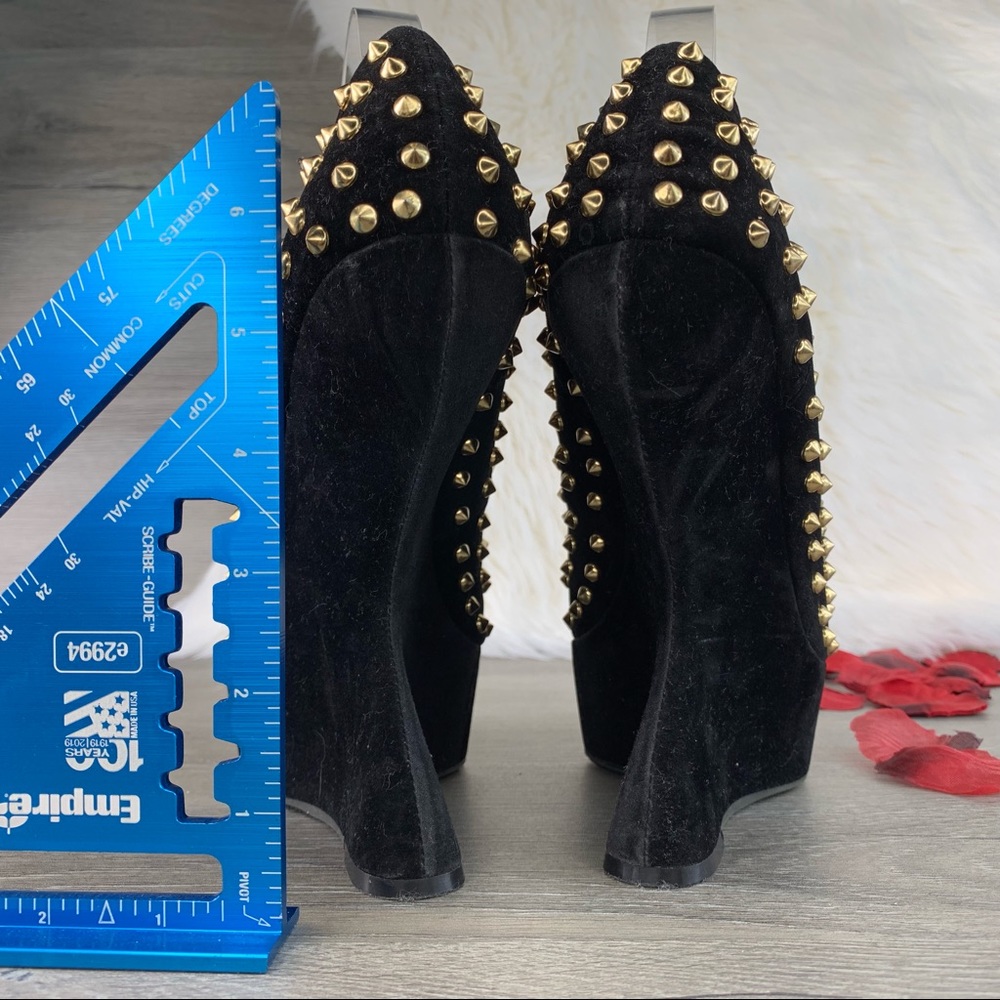 Steve Madden Gamblee Spike Peep Toe Platform Pumps - Picture 6 of 8